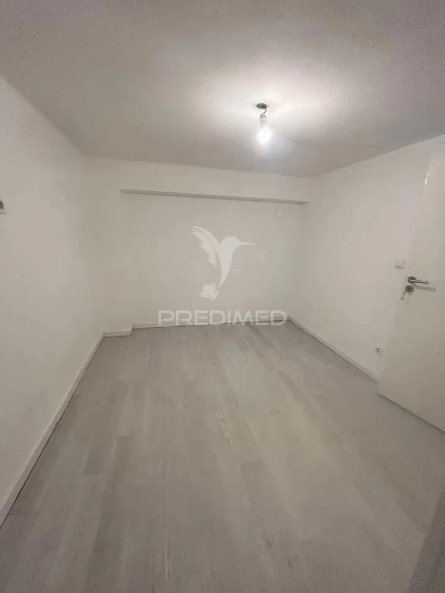 Apartamento T2 para Venda em Laranjeiro e Feijó Foto 11