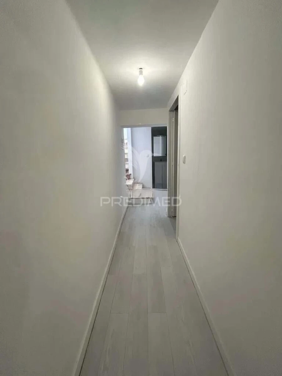 Apartamento T2 para Venda em Laranjeiro e Feijó Foto 3