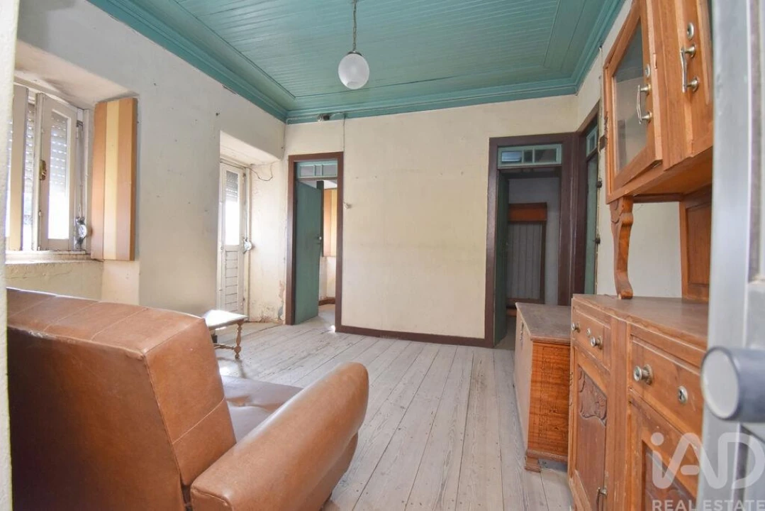 Moradia T4 para Venda em Cumeeira Foto 5