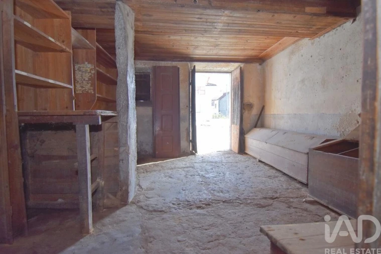 Moradia T4 para Venda em Cumeeira Foto 19