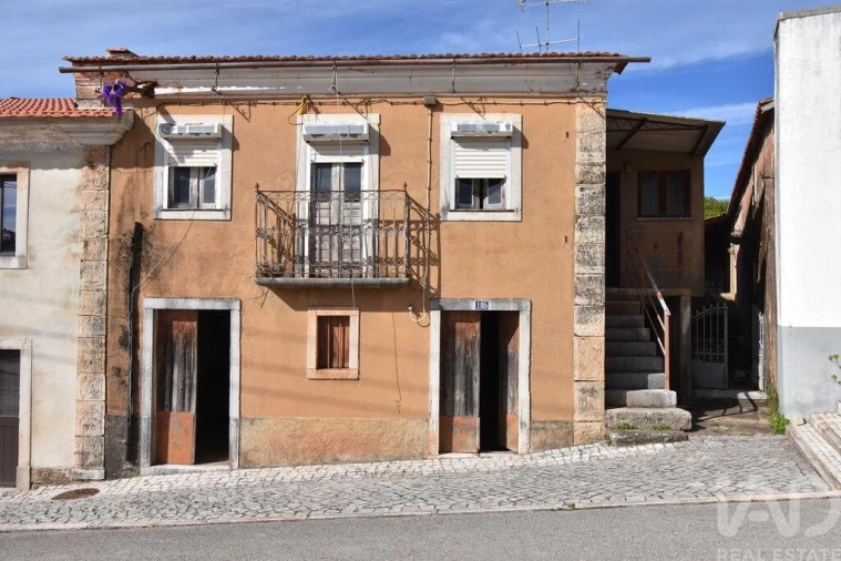 Moradia T4 para Venda em Cumeeira