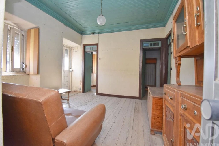 Moradia T4 para Venda em Cumeeira Foto 5