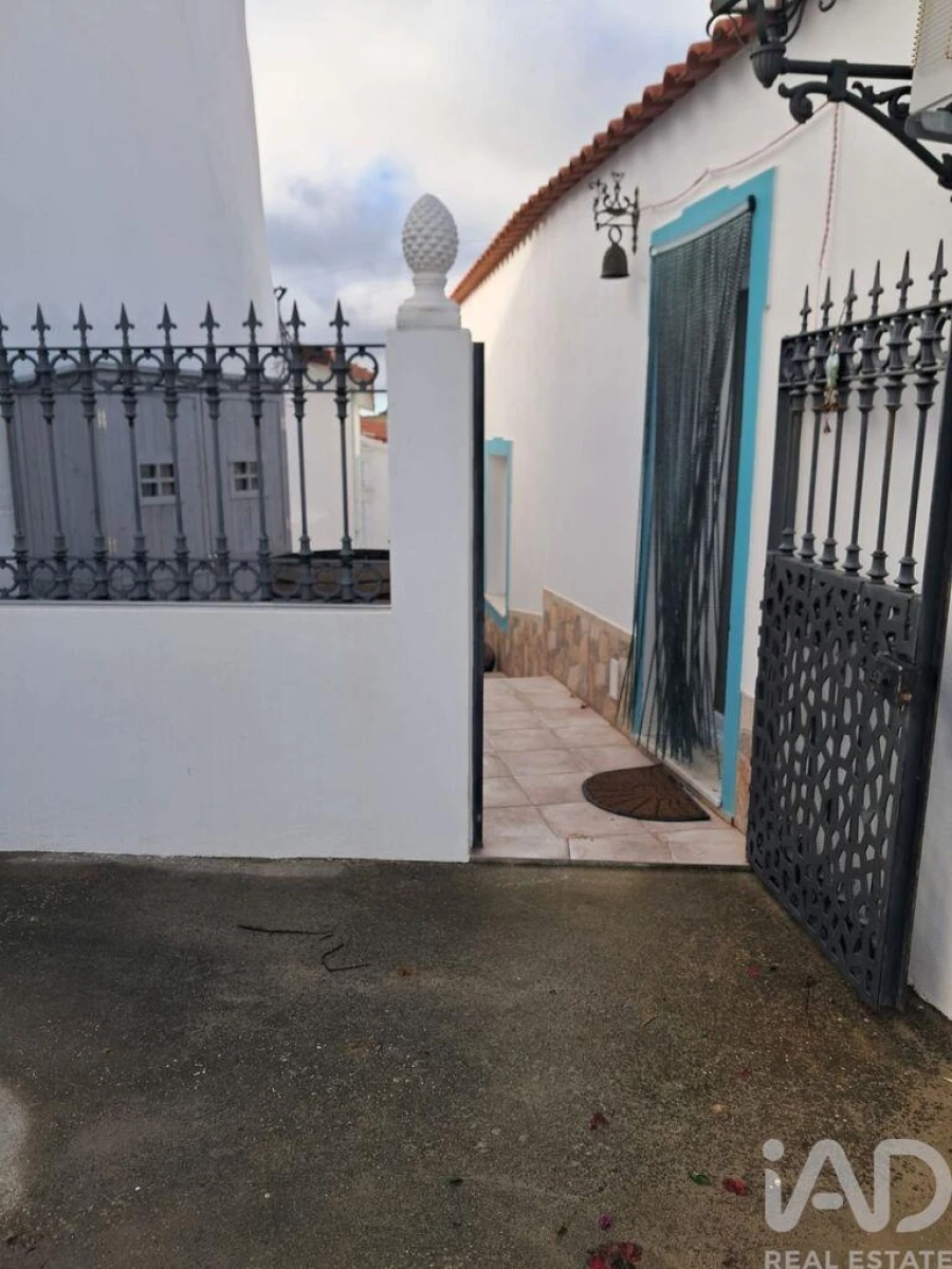 Moradia T3 para Venda em Odeleite Foto 10