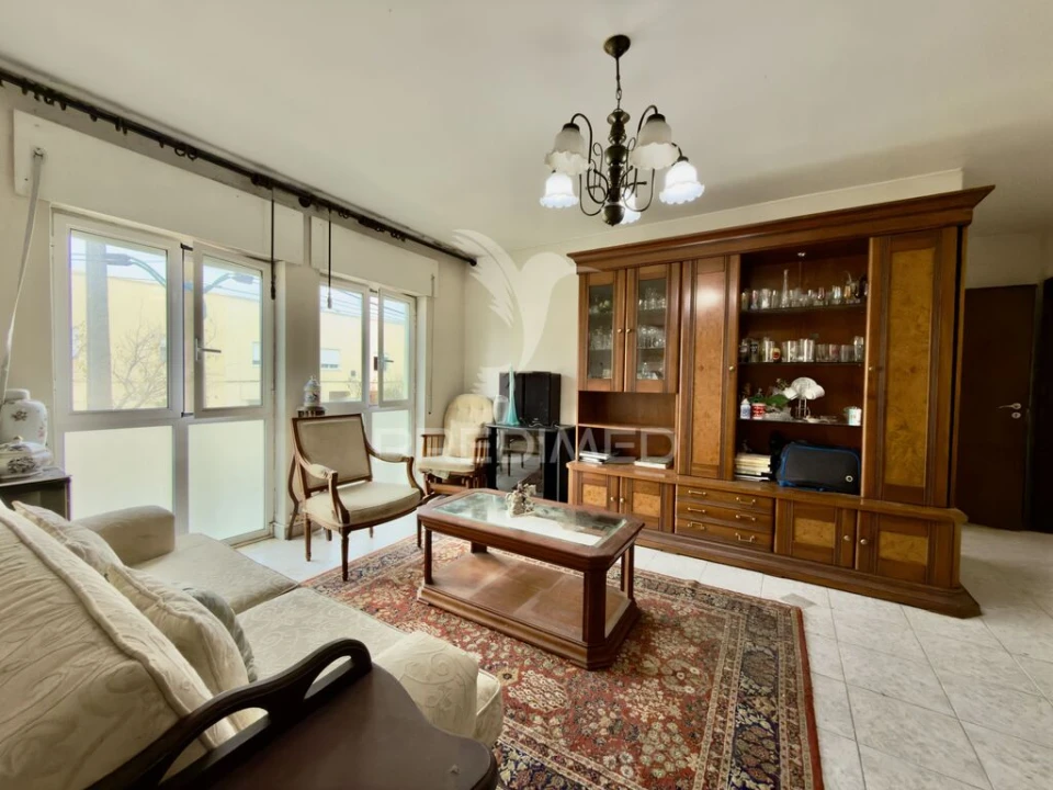 Apartamento T2 para Venda em Caparica e Trafaria Foto 3