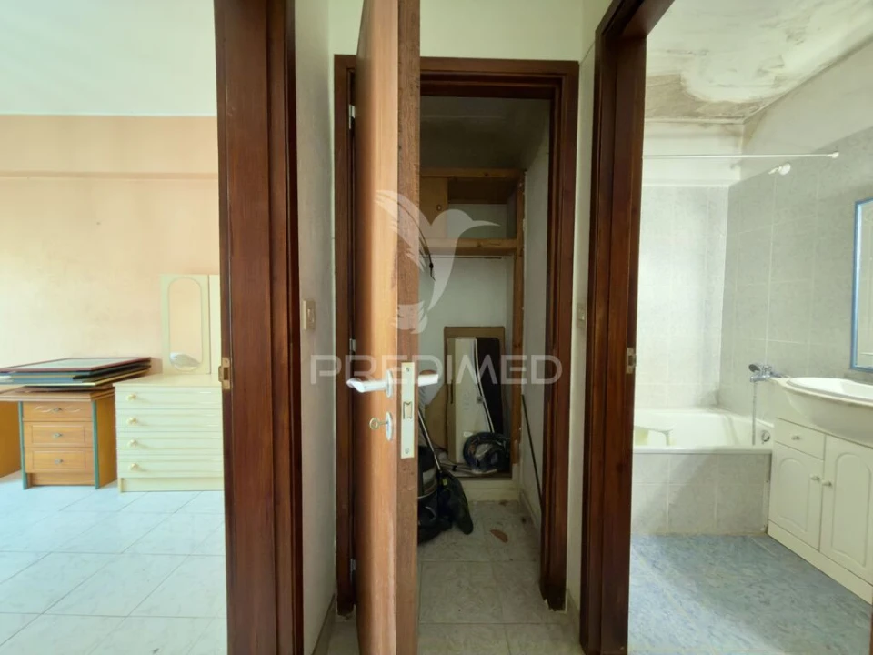 Apartamento T2 para Venda em Caparica e Trafaria Foto 17