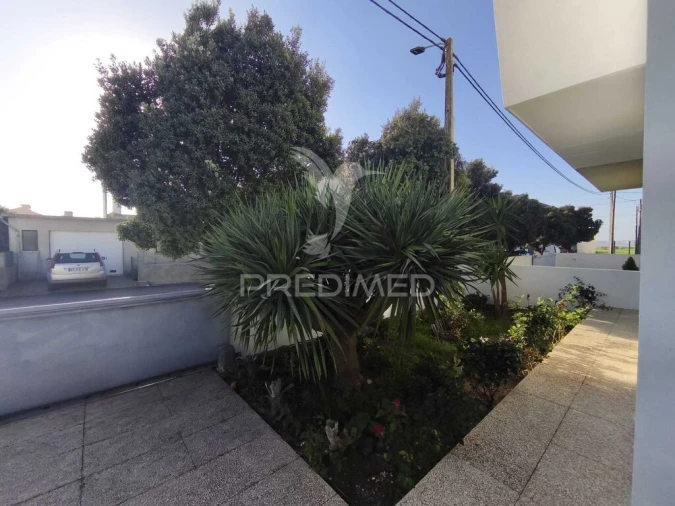 Moradia T4 para Venda em Gafanha da Encarnação Foto 11