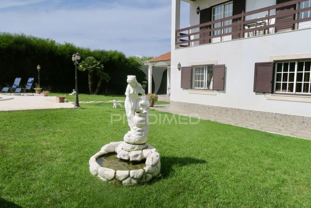 Moradia T5 para Venda em Silveira Foto 3