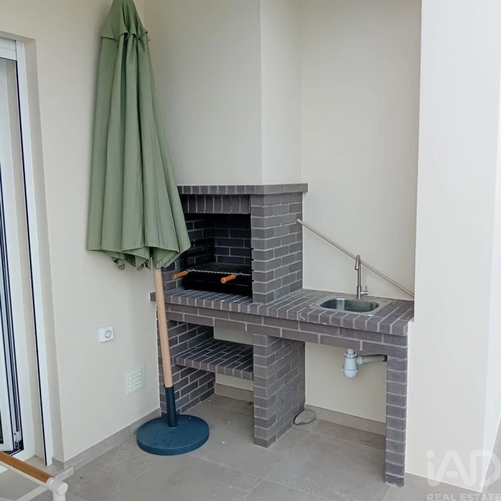 Moradia T4 para Venda em Vau Foto 9