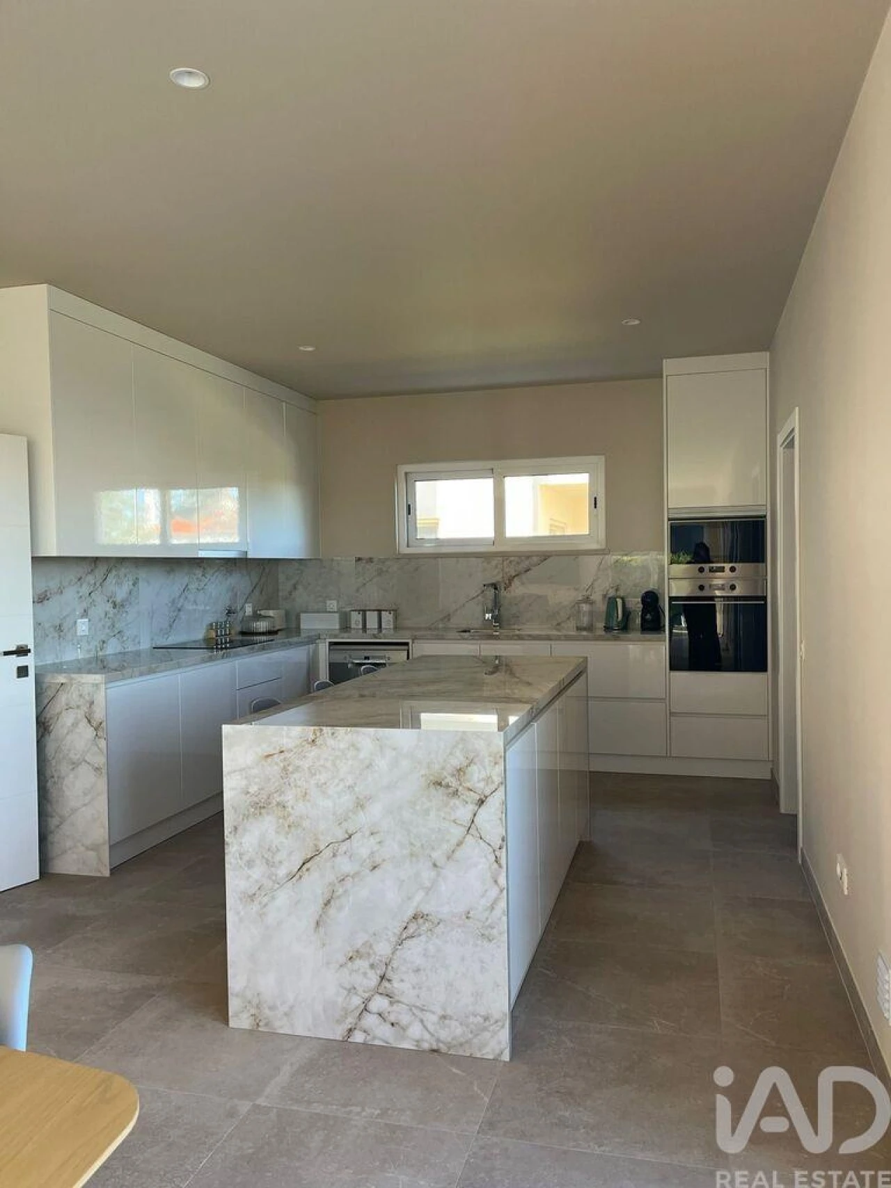 Moradia T4 para Venda em Vau Foto 4