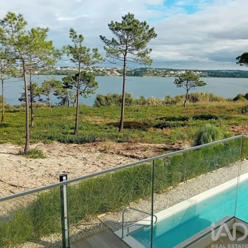 Moradia T4 para Venda em Vau Foto 21