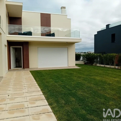 Moradia T4 para Venda em Vau Foto 6