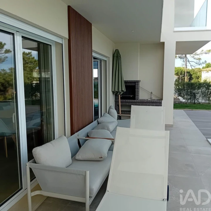 Moradia T4 para Venda em Vau Foto 8