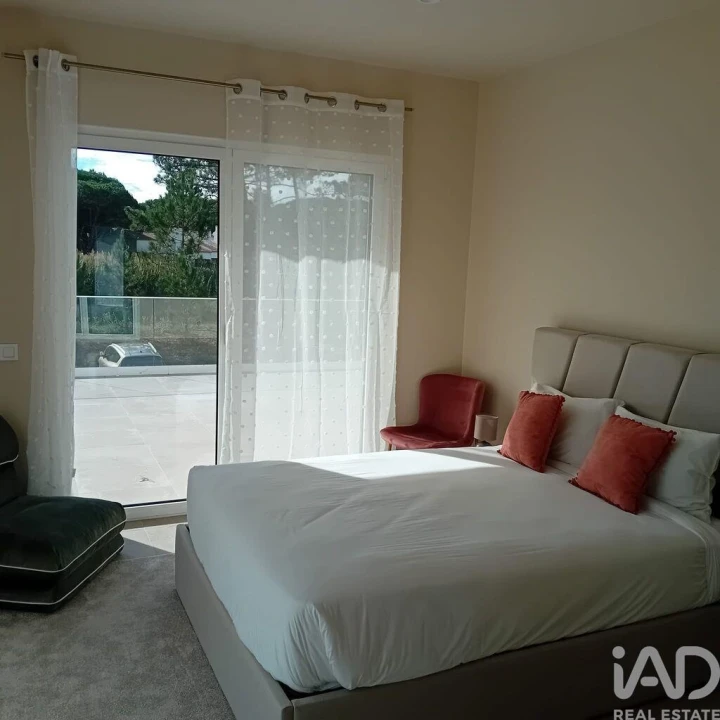 Moradia T4 para Venda em Vau Foto 13