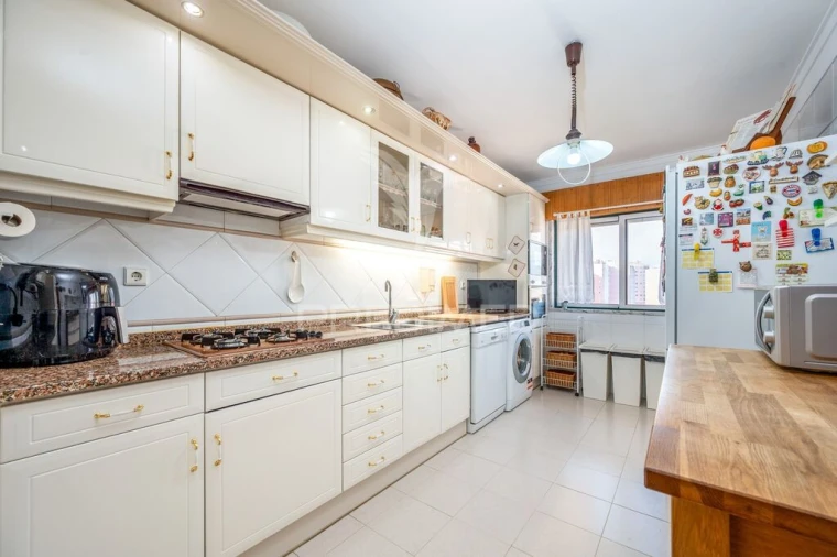 Apartamento T2 para Venda em Cacém e São Marcos Foto 8