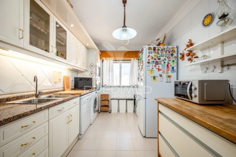 Apartamento T2 para Venda em Cacém e São Marcos Foto 9