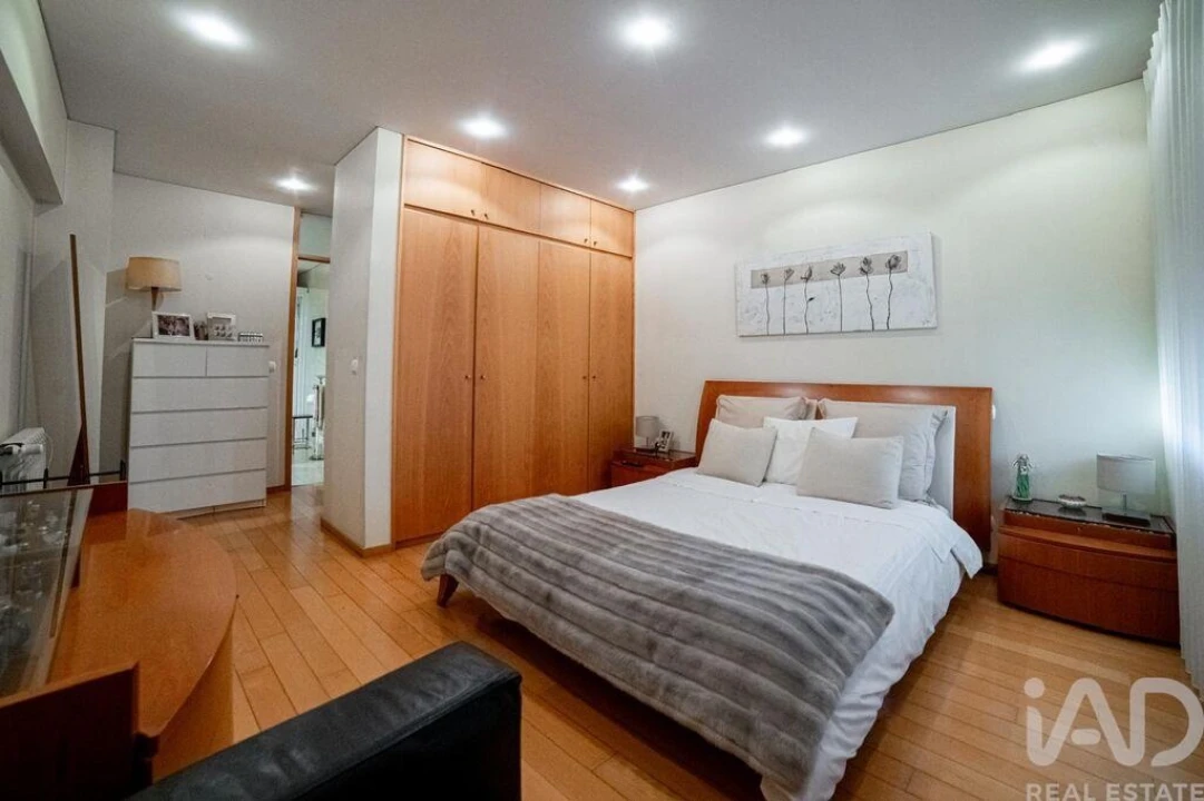 Apartamento T5 para Venda em Santo Tirso, Couto (Santa Cristina e São Miguel) e Burgães Foto 4