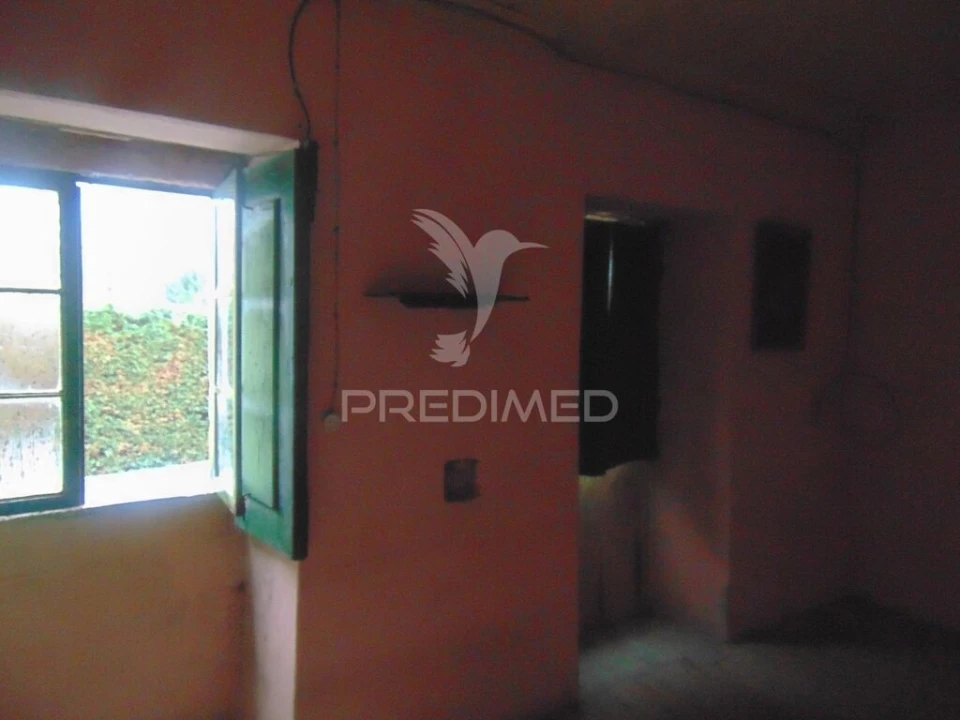 Moradia T3 para Venda em Abaças Foto 7