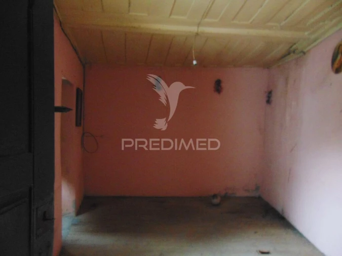 Moradia T3 para Venda em Abaças Foto 8