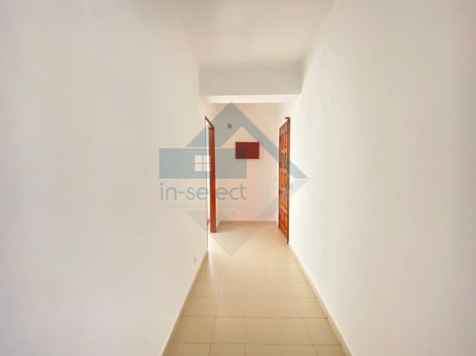 Apartamento T2 para Venda em Quarteira Foto 7