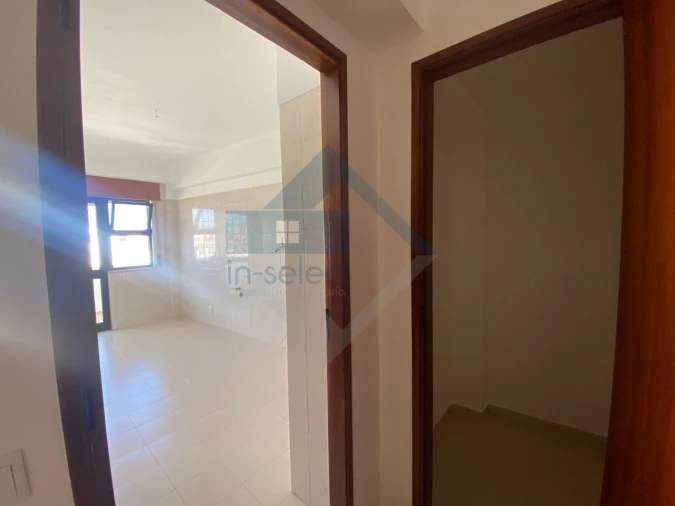 Apartamento T2 para Venda em Quarteira Foto 13