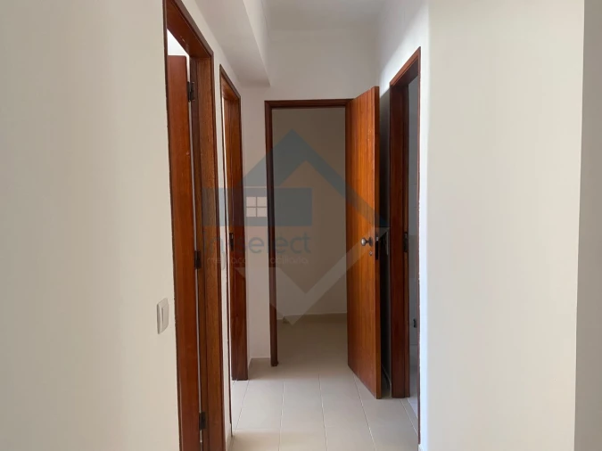 Apartamento T2 para Venda em Quarteira Foto 16