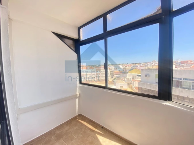 Apartamento T2 para Venda em Quarteira Foto 20