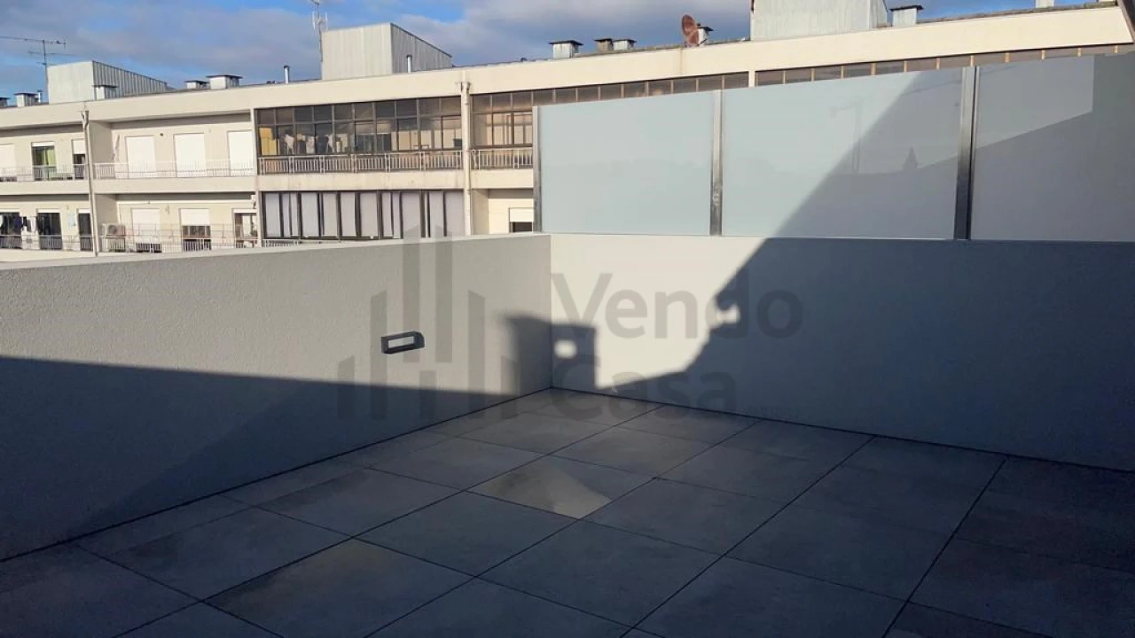 Apartamento T2 para Arrendamento em São Vitor (Braga) Foto 6