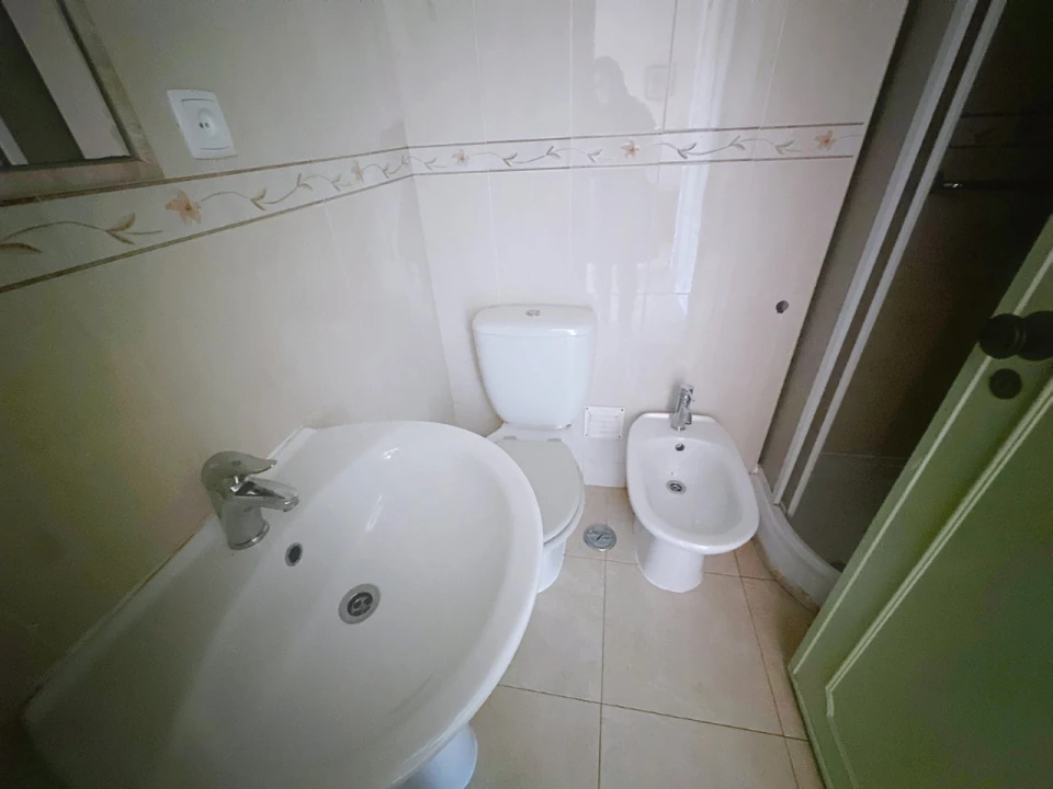 Apartamento T2 para Arrendamento em Águas Livres Foto 11