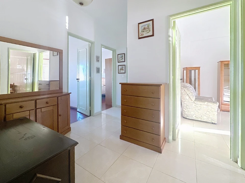 Apartamento T2 para Arrendamento em Águas Livres Foto 14