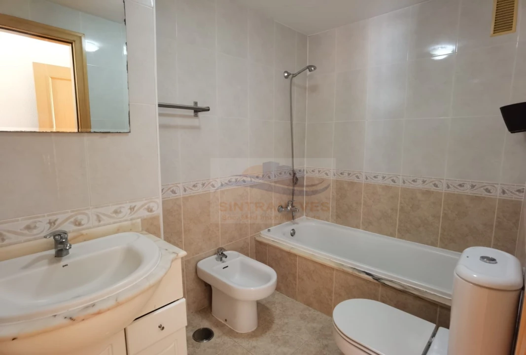 Apartamento T4 para Venda em Alhos Vedros Foto 10