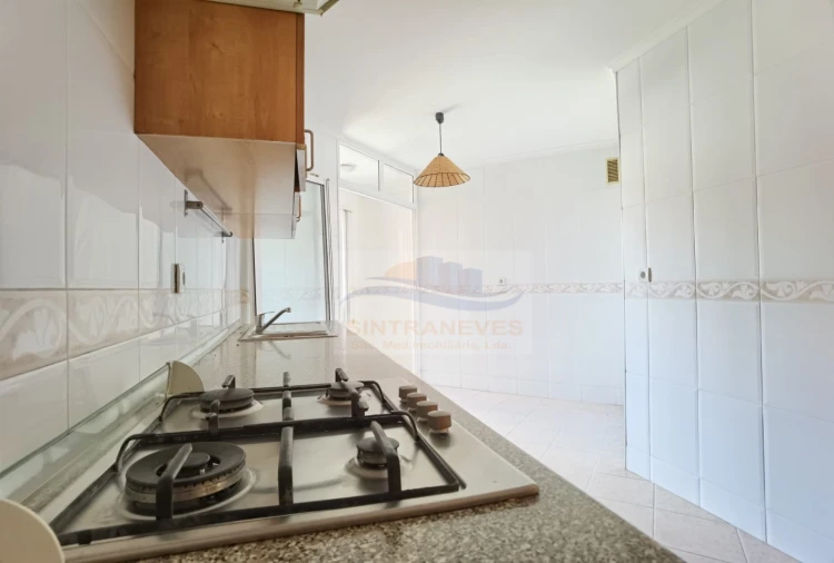Apartamento T4 para Venda em Alhos Vedros Foto 3