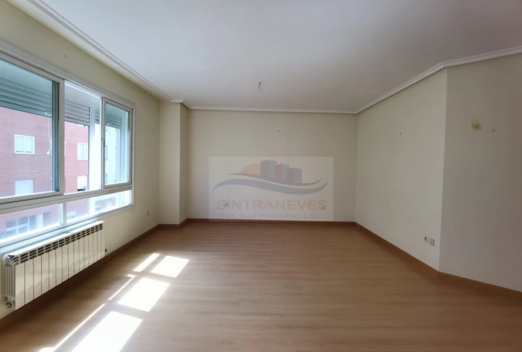 Apartamento T4 para Venda em Alhos Vedros Foto 7