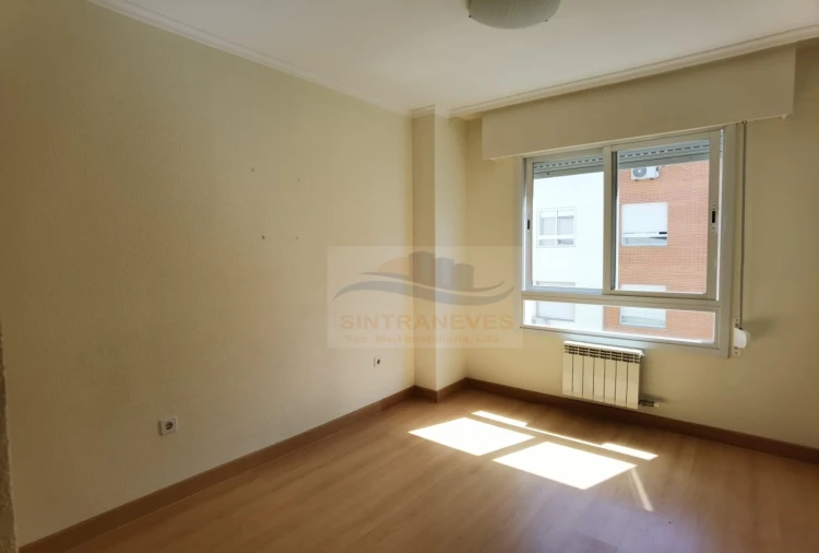 Apartamento T4 para Venda em Alhos Vedros Foto 14