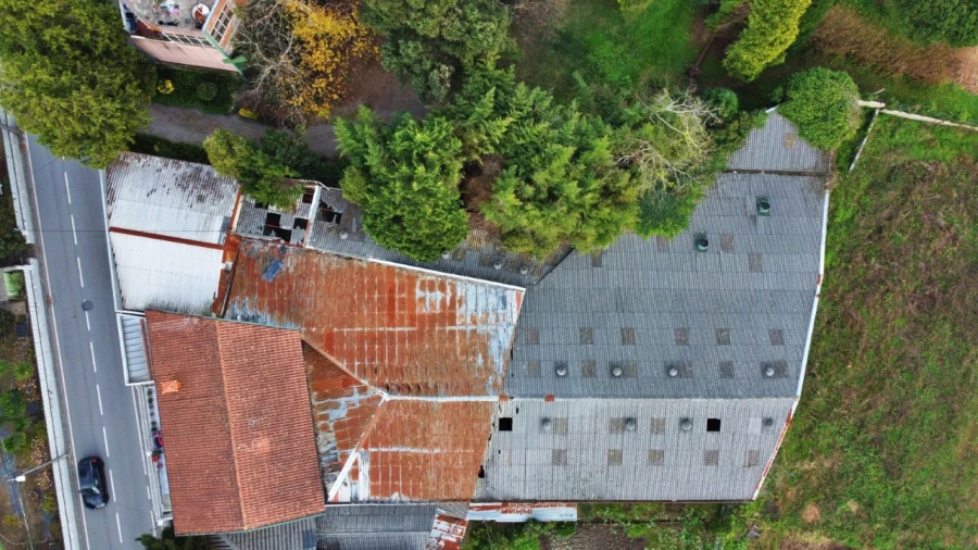 Terreno para Venda em Carvalhosa Foto 2