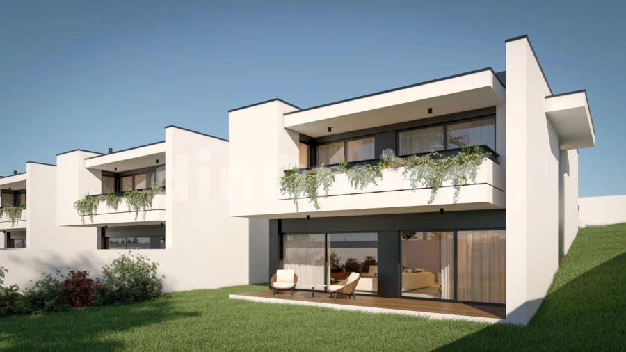 Moradia T3 para Venda em Esmeriz e Cabeçudos Foto 1