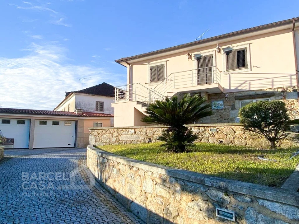 Moradia T2 para Venda em Vila Cova e Feitos Foto 2