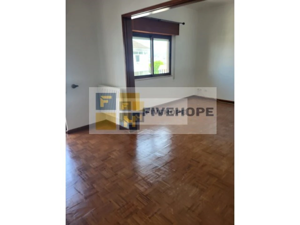 Apartamento T3 para Venda em Santa Clara e Castelo Viegas Foto 13