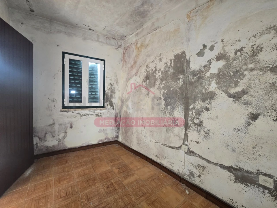 Moradia T3 para Venda em Vacariça Foto 6