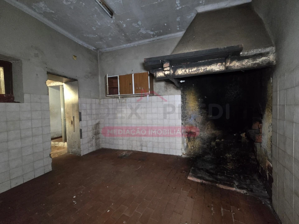 Moradia T3 para Venda em Vacariça Foto 12