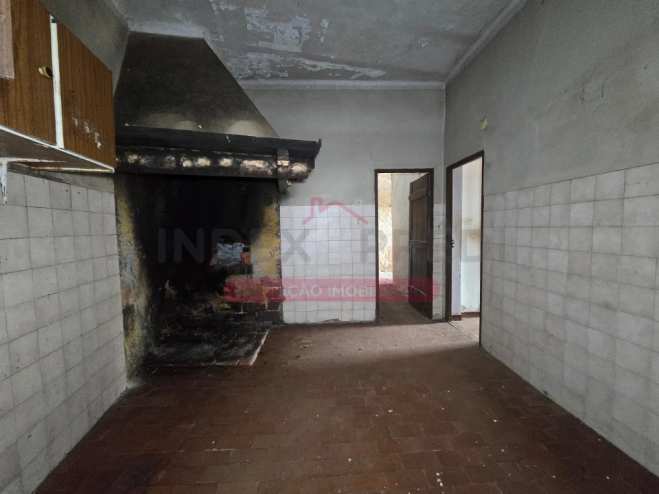 Moradia T3 para Venda em Vacariça Foto 13