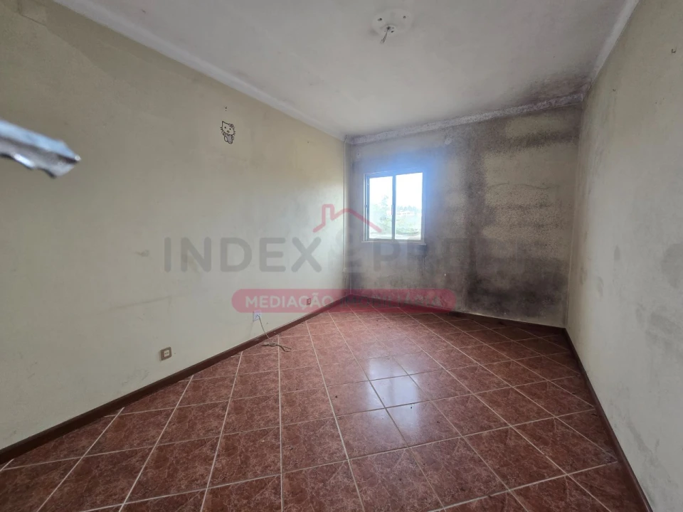 Moradia T3 para Venda em Vacariça Foto 21