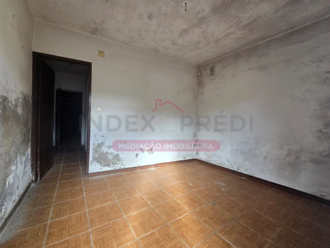 Moradia T3 para Venda em Vacariça Foto 3