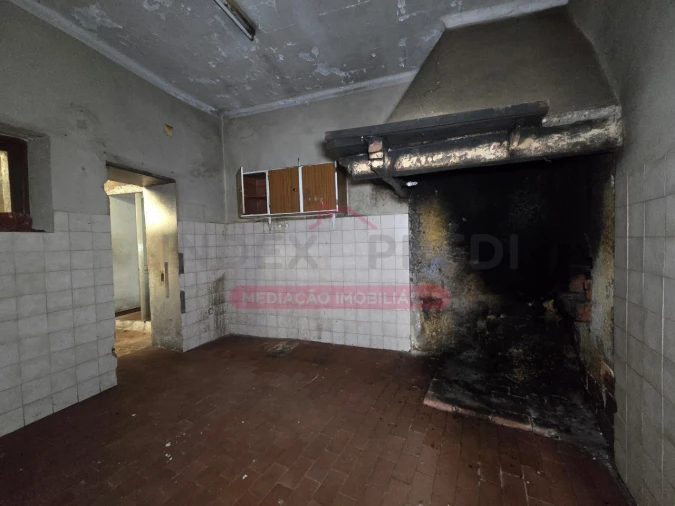 Moradia T3 para Venda em Vacariça Foto 12