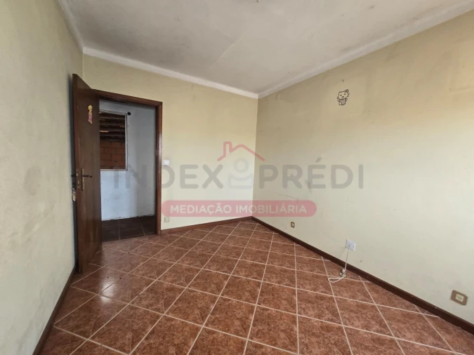 Moradia T3 para Venda em Vacariça Foto 28