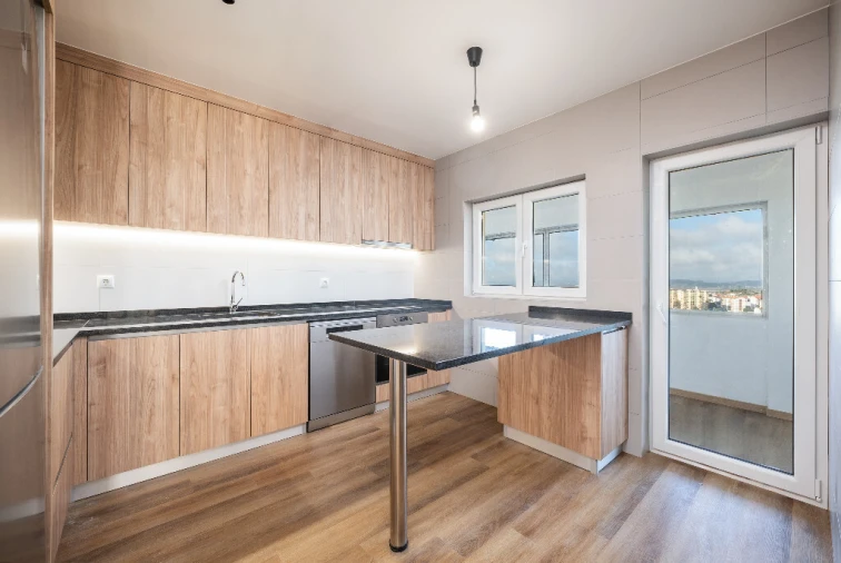 Apartamento T4 para Venda em Sé Nova, Santa Cruz, Almedina e São Bartolomeu Foto 3