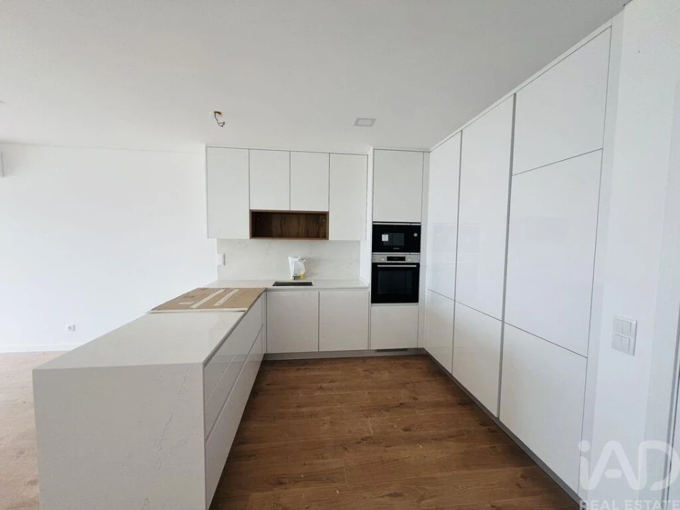 Apartamento T2 para Venda em Ericeira Foto 3