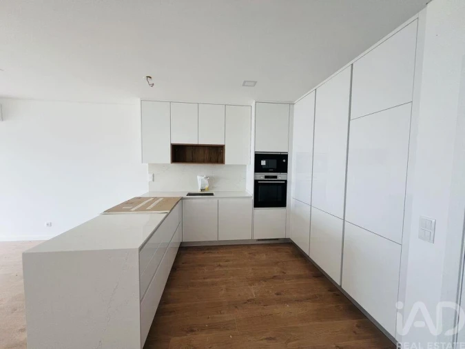 Apartamento T2 para Venda em Ericeira Foto 3