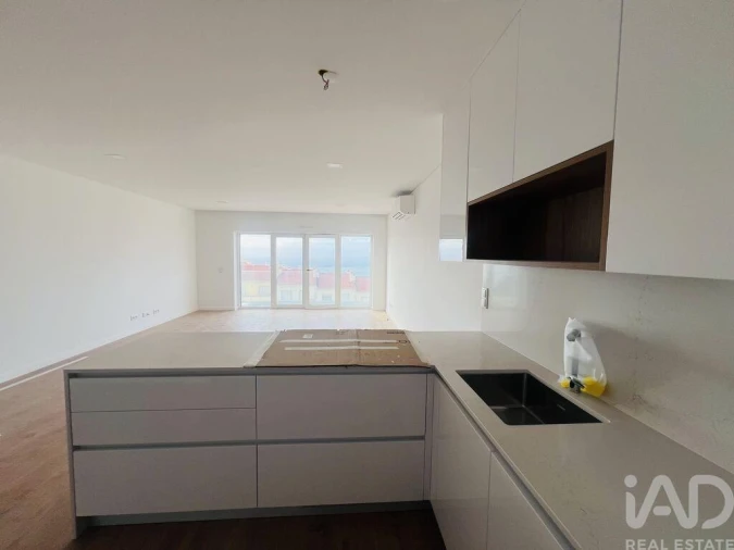 Apartamento T2 para Venda em Ericeira Foto 4