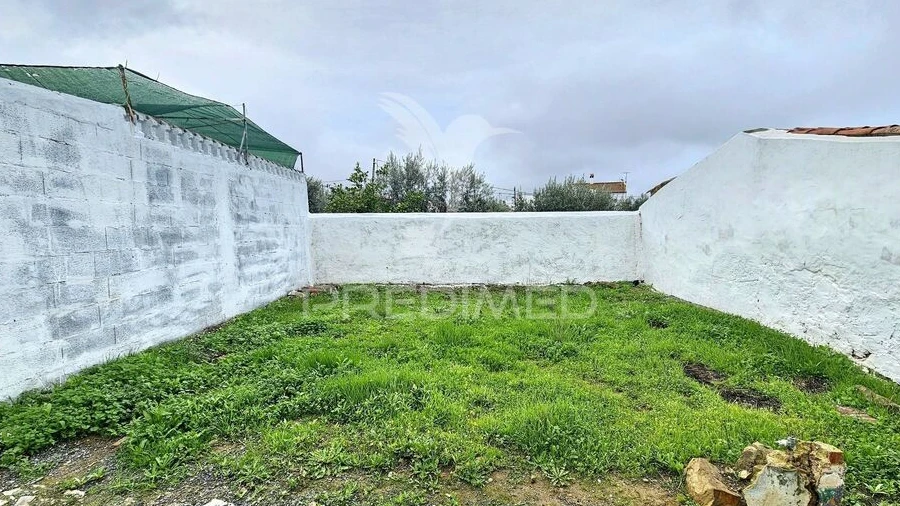 Terreno para Venda em Aldeia dos Fernandes