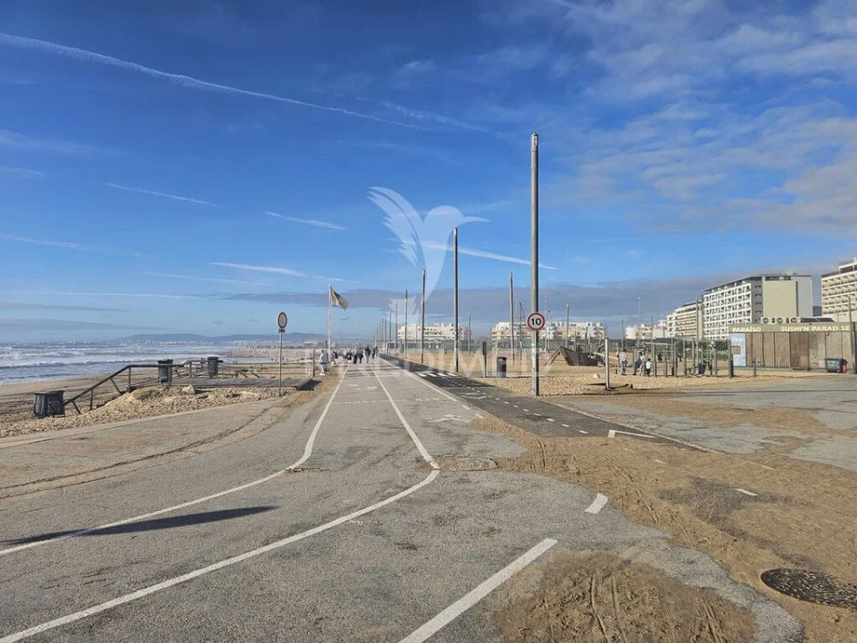 Apartamento T2 para Venda em Costa da Caparica Foto 20